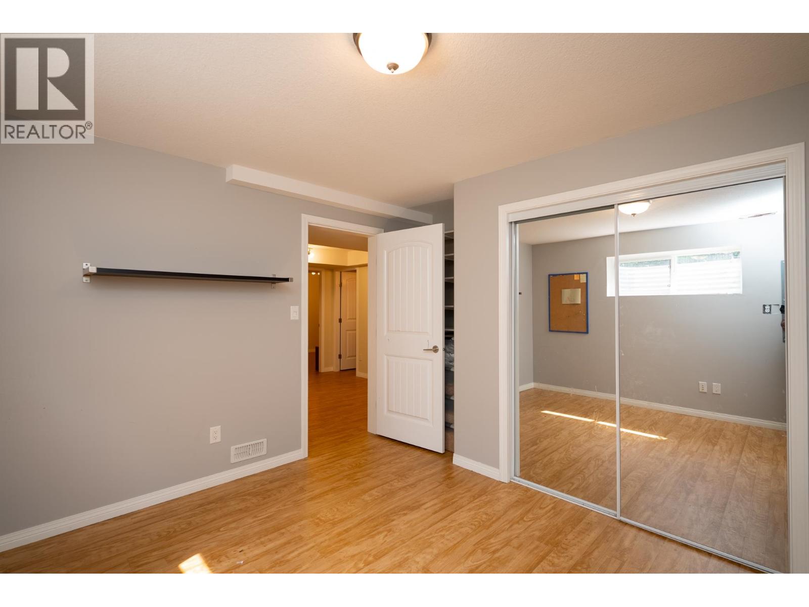 9611 N KELLY ROAD - 31