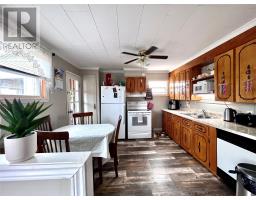 15 Bunkers Hill Road thumbnail 2
