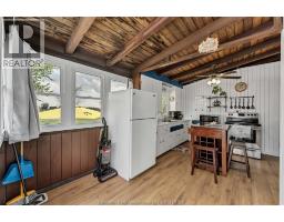 Kitchen - 14270 Crystal Beach Road, Stoney Point, ON N0R1N0 Photo 7
