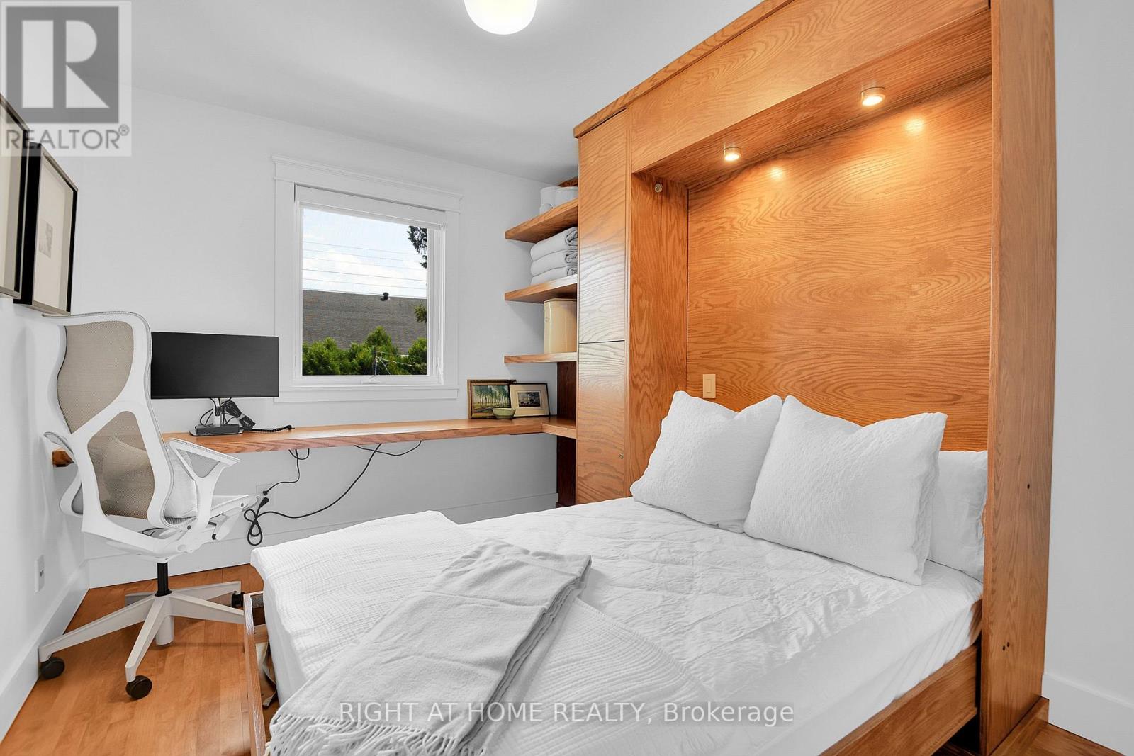 239A SUNNYSIDE AVENUE - 24