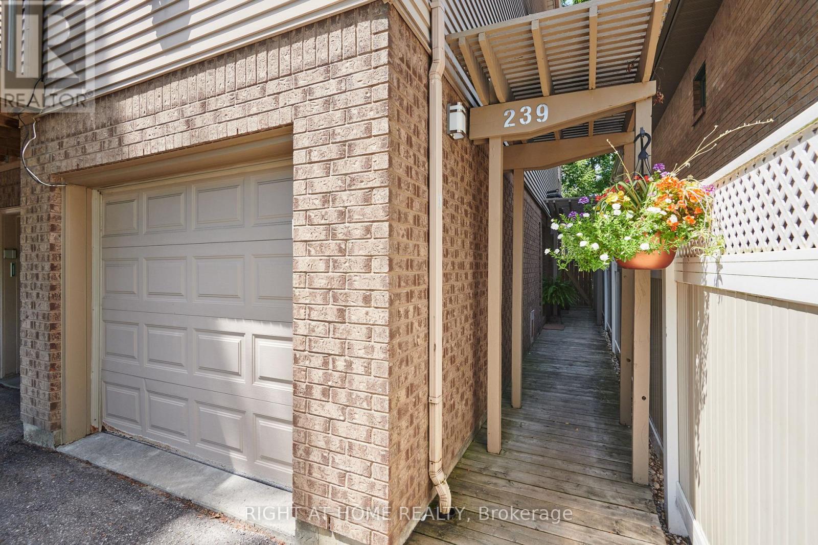 239A SUNNYSIDE AVENUE - 3