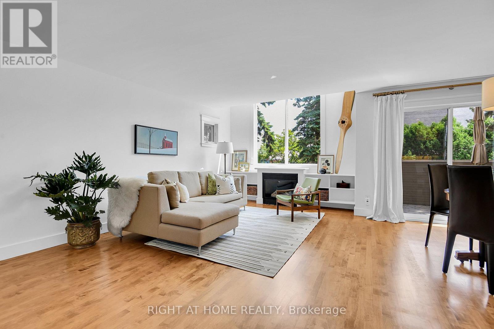 239A SUNNYSIDE AVENUE - 7