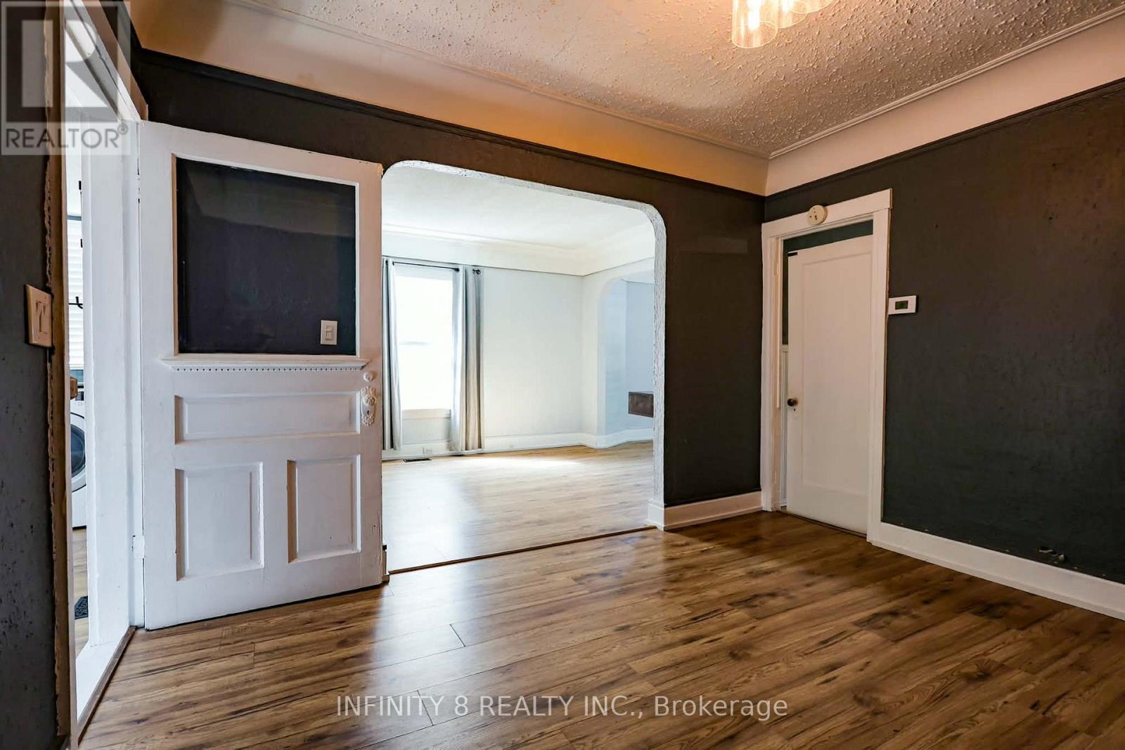 4 ALPINE STREET - 6