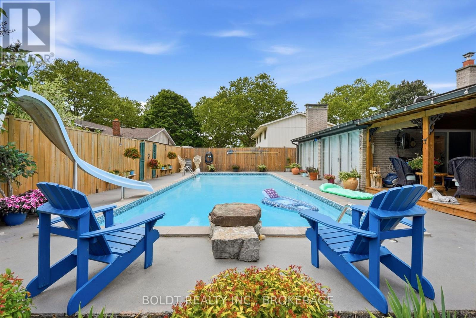 18 PRINCE CHARLES DRIVE - Image 41