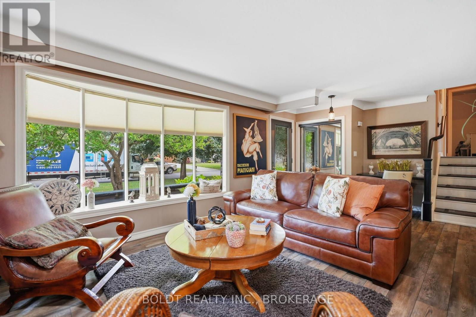18 PRINCE CHARLES DRIVE - Image 9
