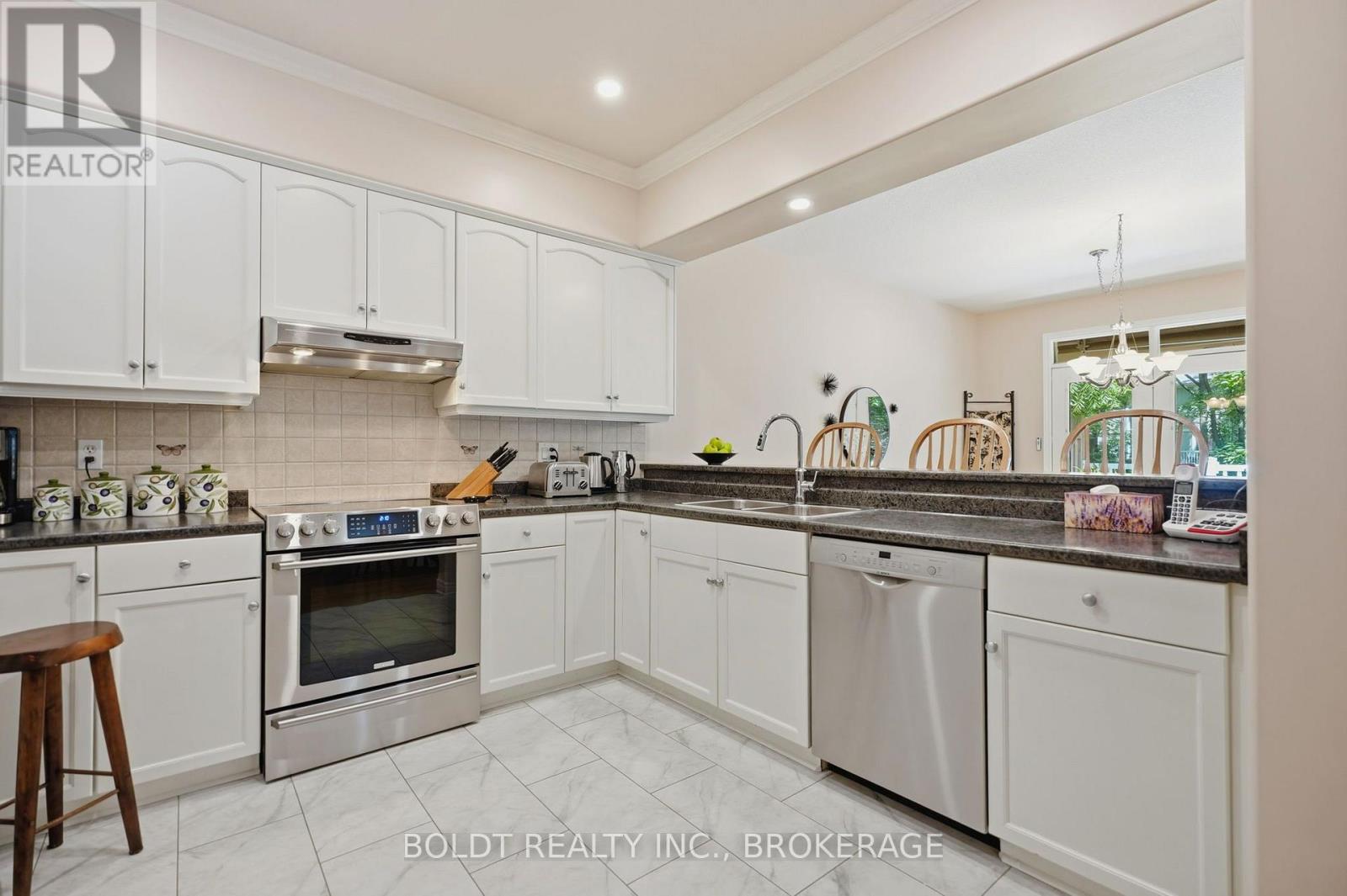 #19 174 MARTINDALE ROAD - 19
