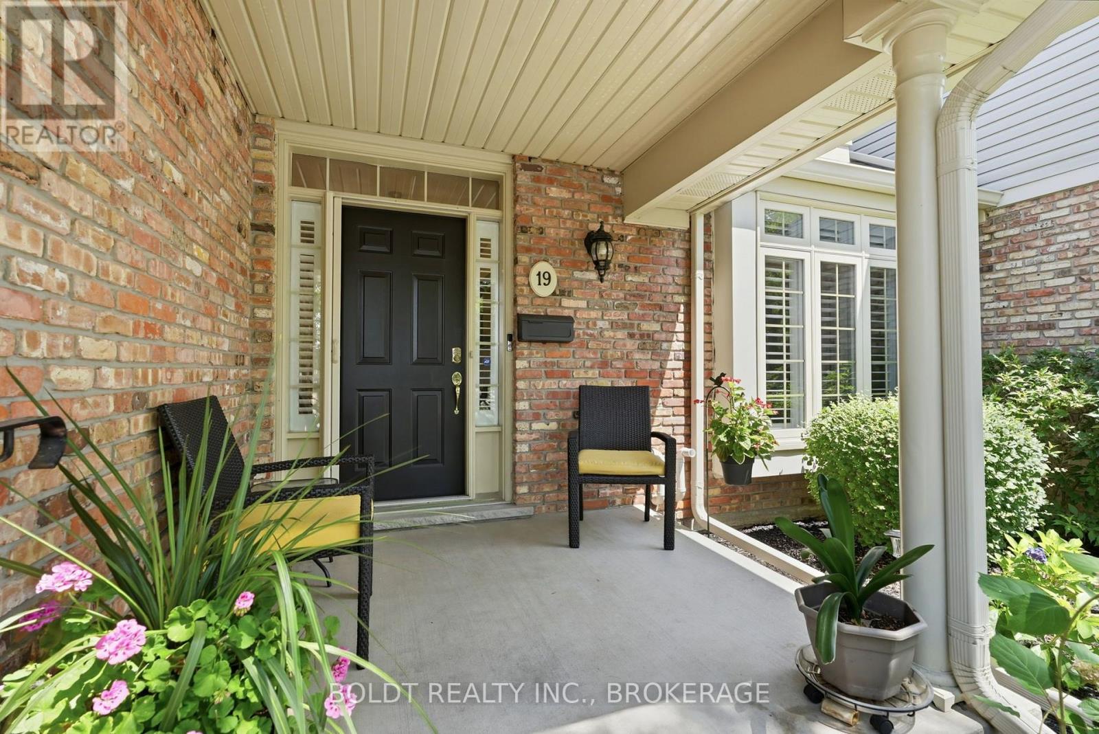 #19 174 MARTINDALE ROAD - 2