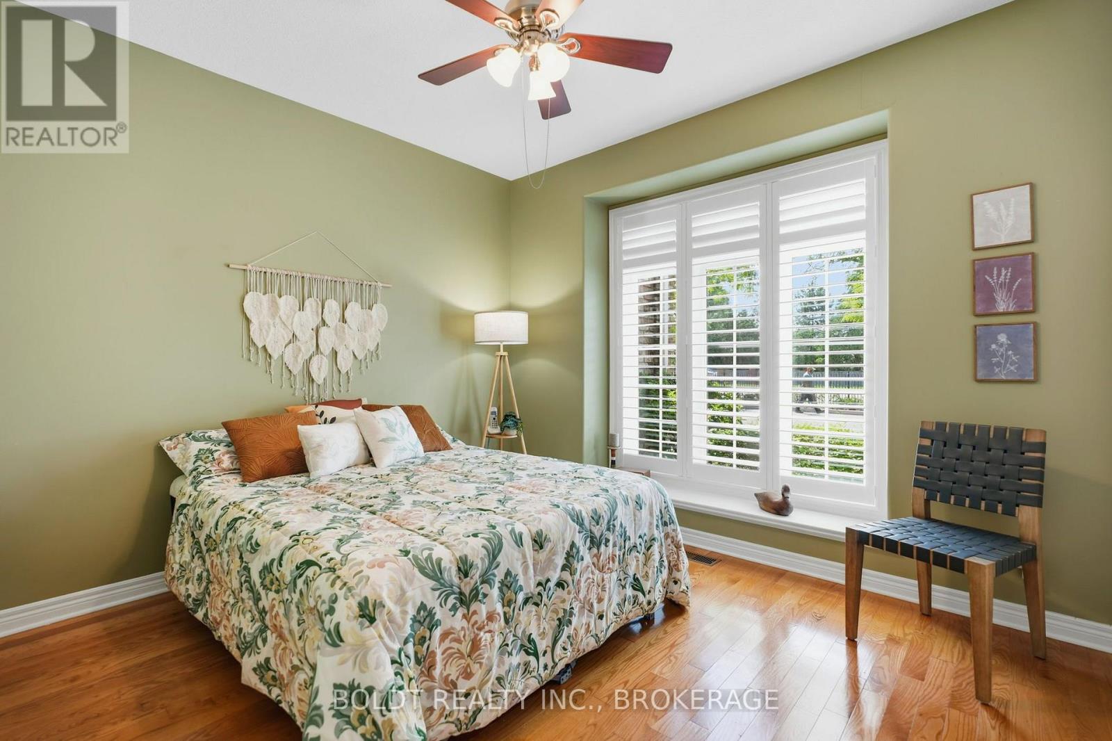 #19 174 MARTINDALE ROAD - 29
