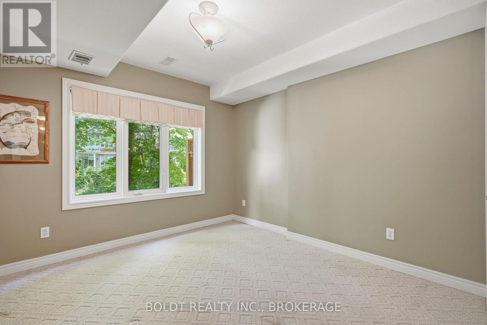 #19 174 MARTINDALE ROAD - 36