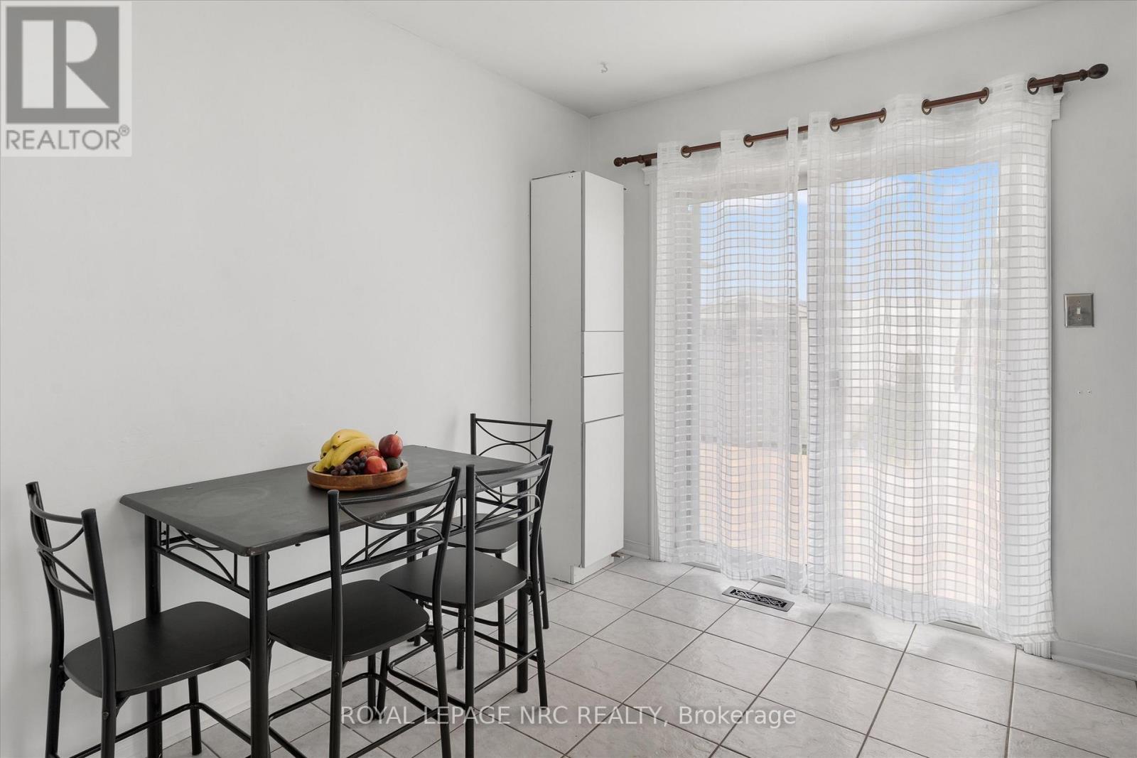 147 ST. LAWRENCE DRIVE - 15