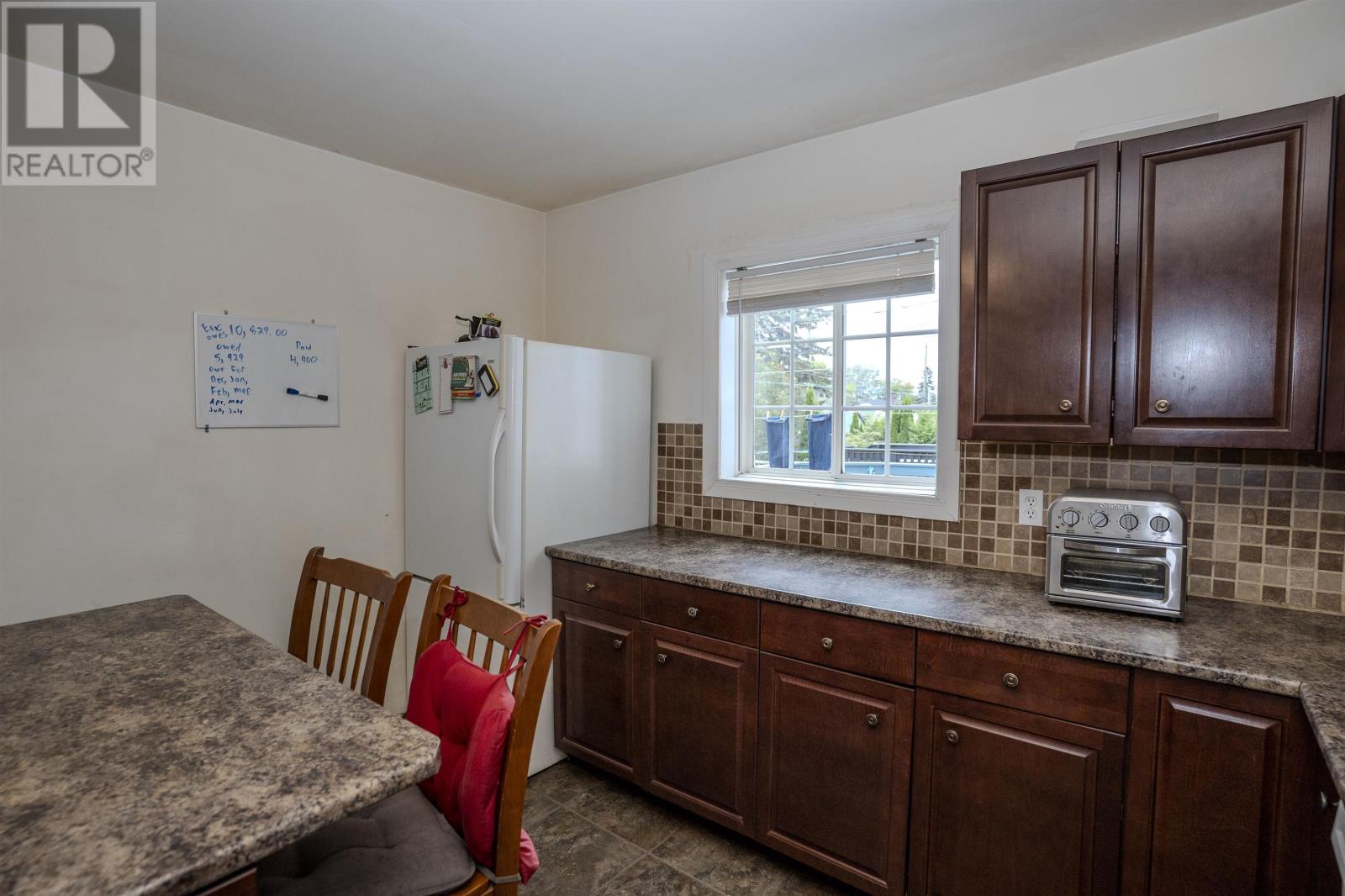 237 Finlayson ST - 11