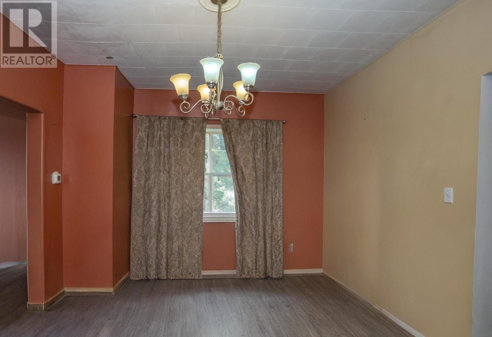 237 Finlayson ST - 16