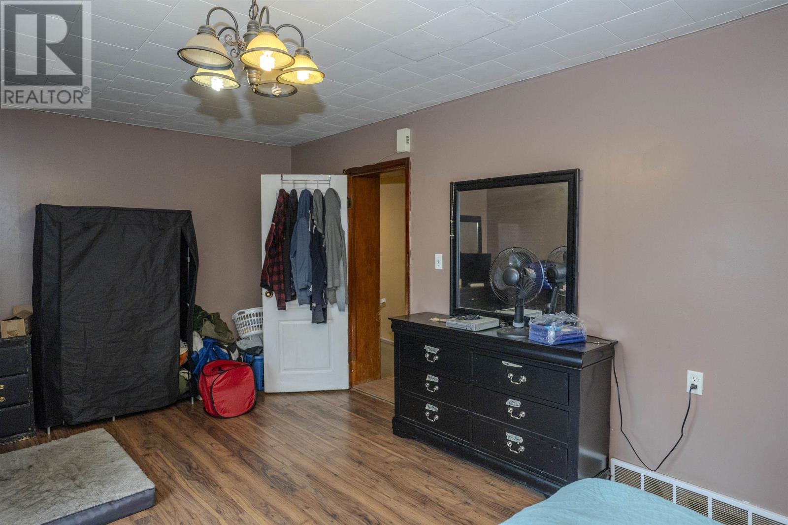 237 Finlayson ST - 19