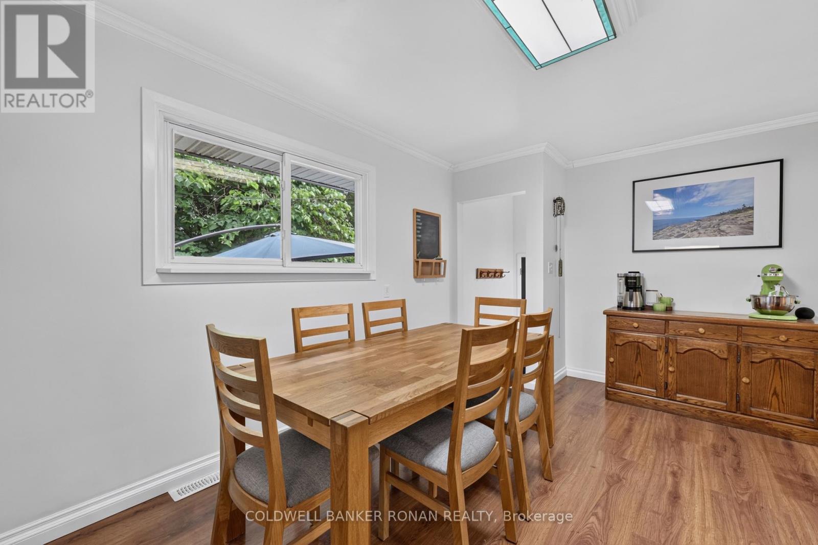 4 RICHMOND STREET E - 12