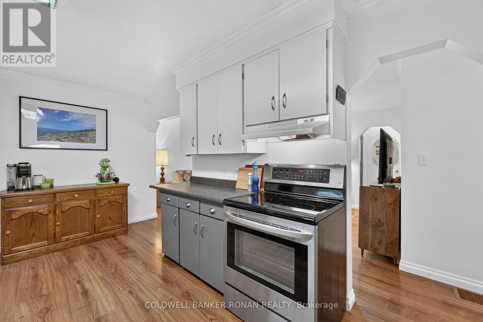 4 RICHMOND STREET E - 13