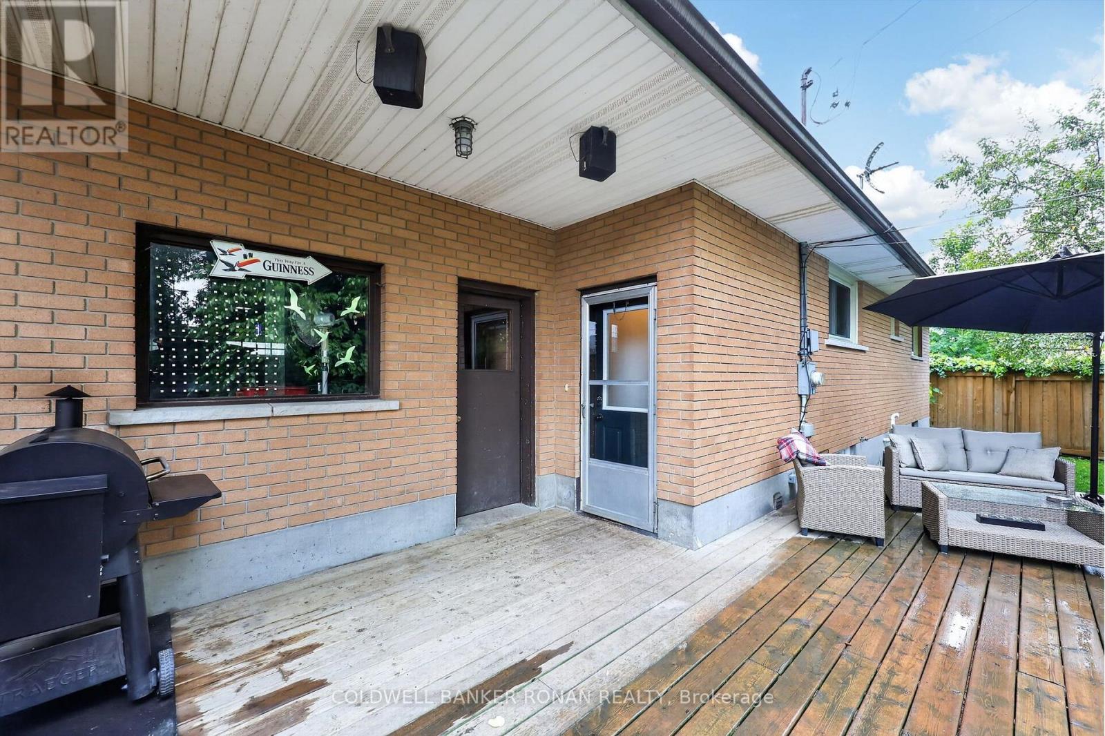 4 RICHMOND STREET E - 36
