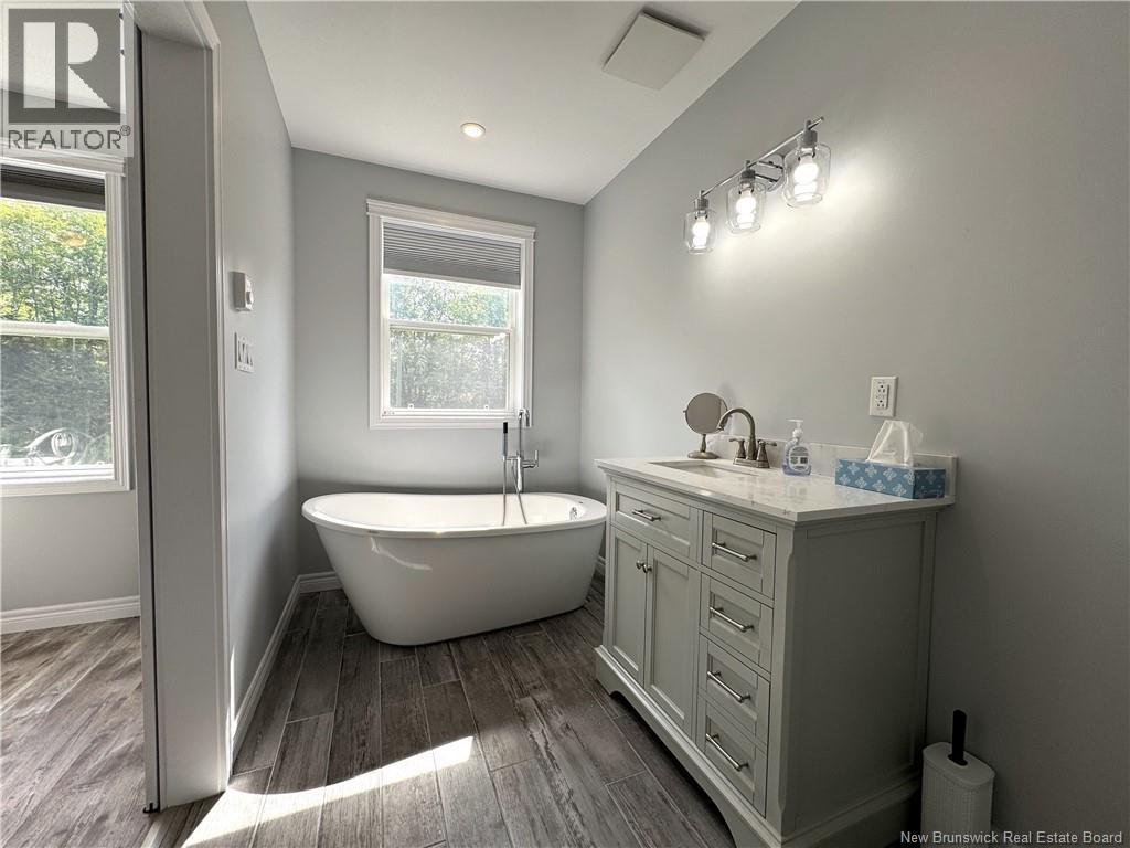 135 Pine Point Road - 28