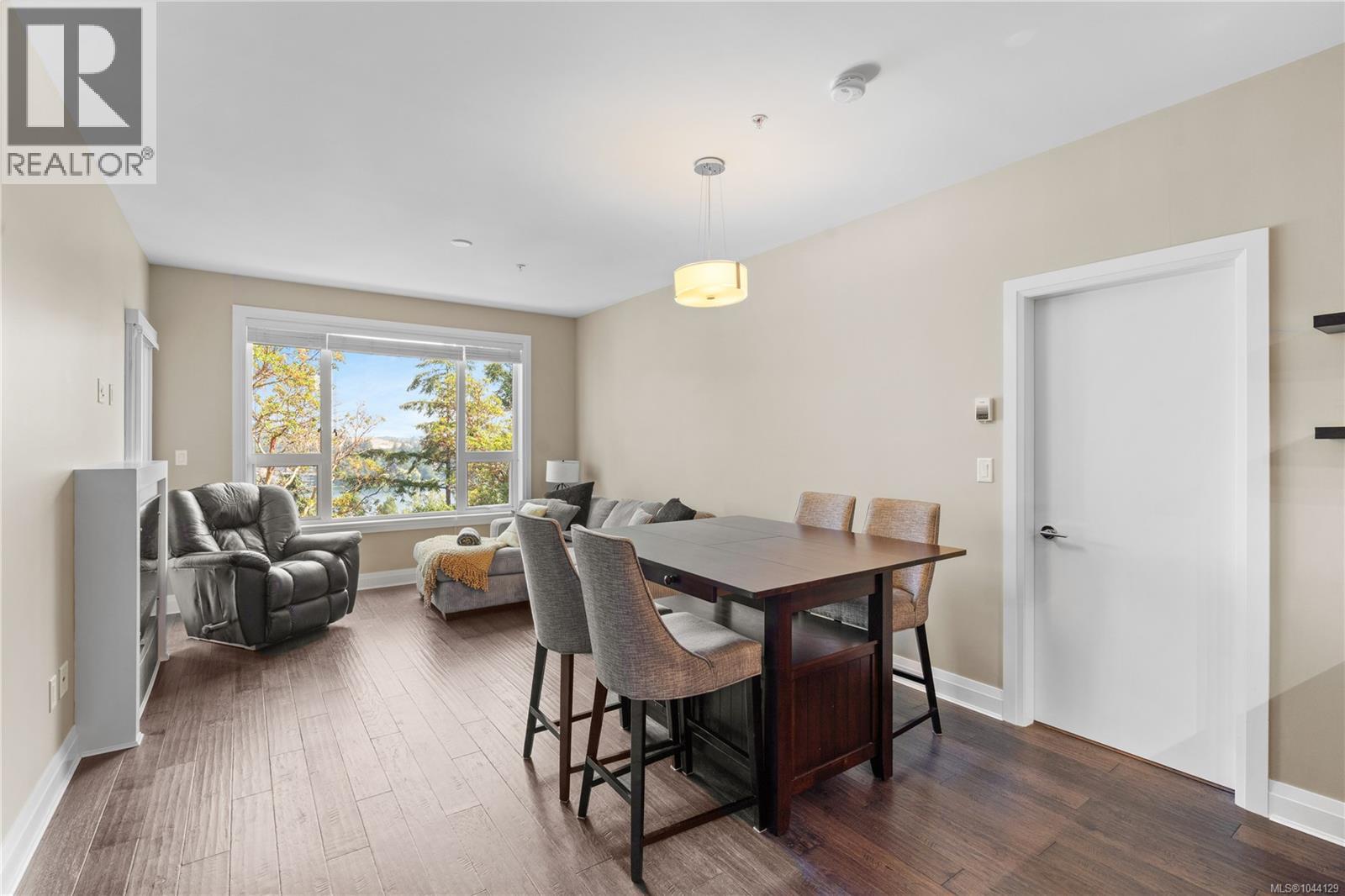 #313 1145 Sikorsky Rd - 4