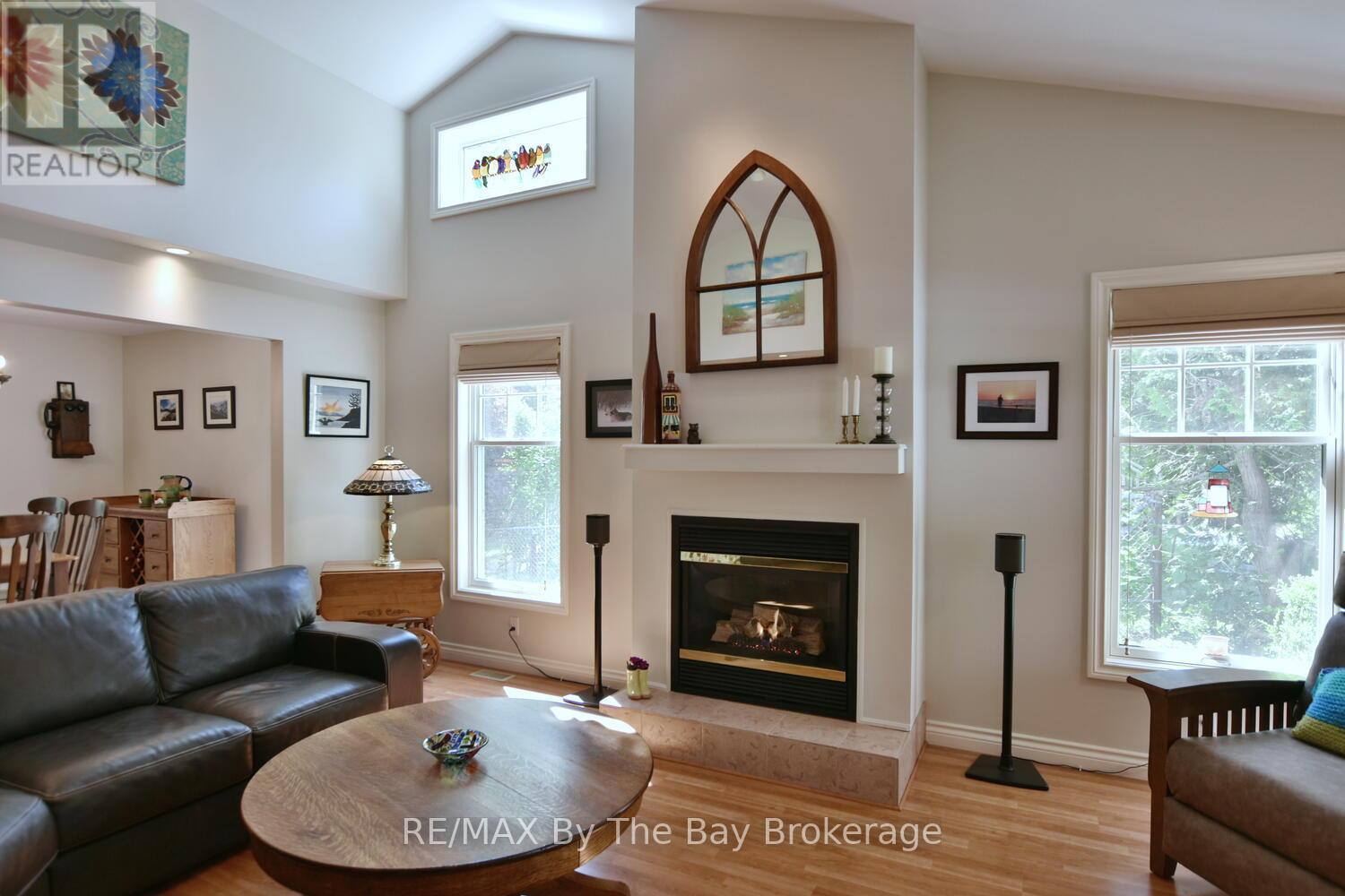 1327 RIVER ROAD E - 9
