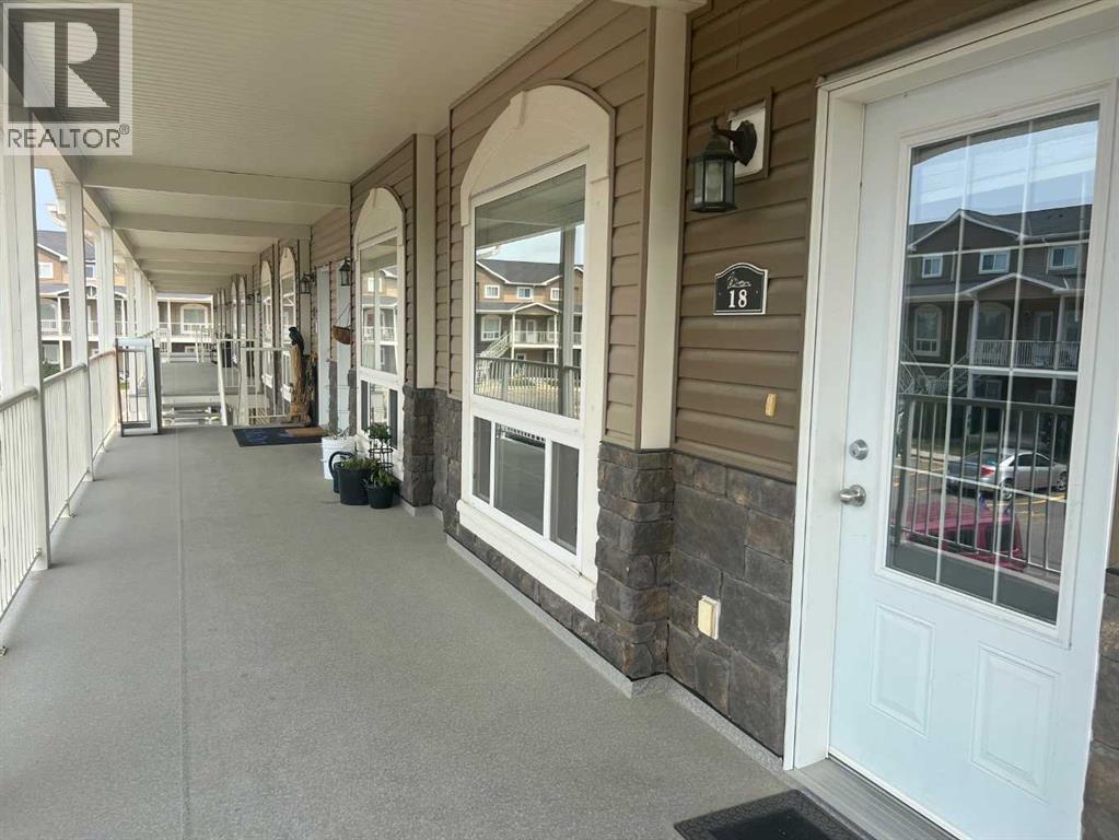 #18 45 Keystone Terrace W - 2