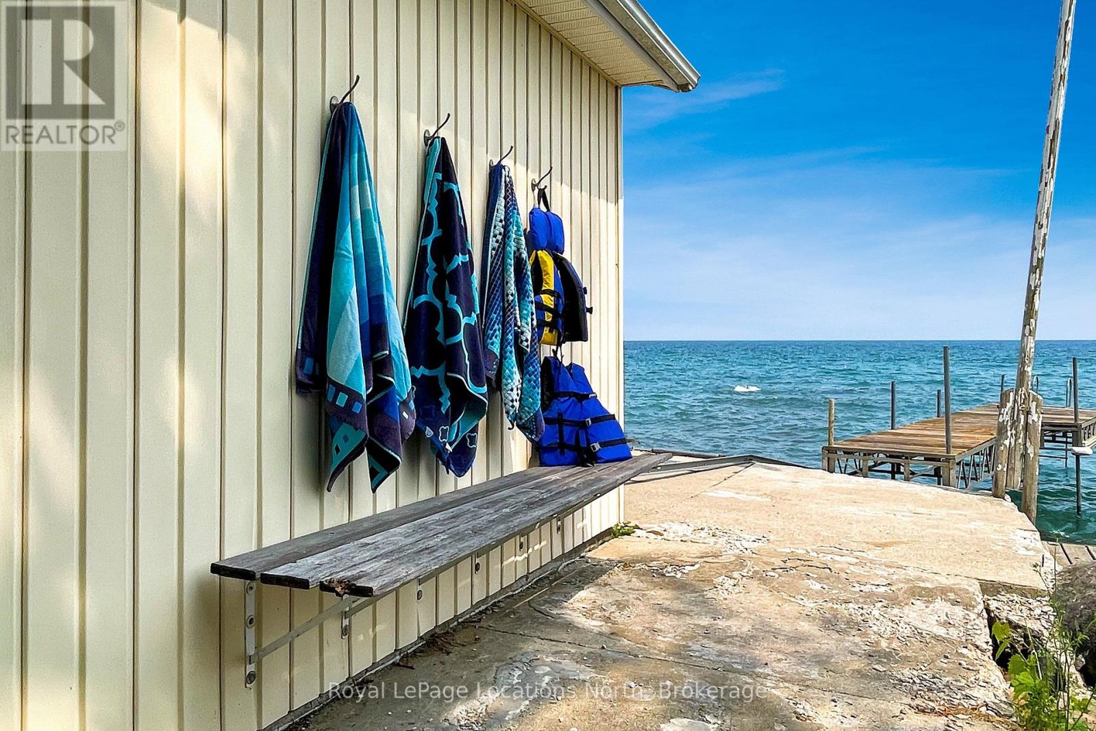 271 CEDAR AVENUE - 10