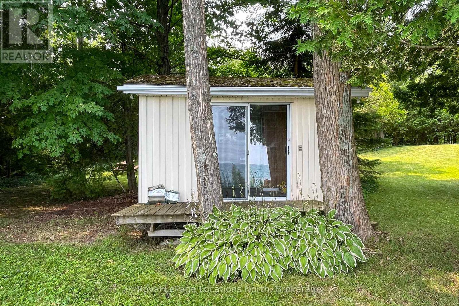 271 CEDAR AVENUE - 25