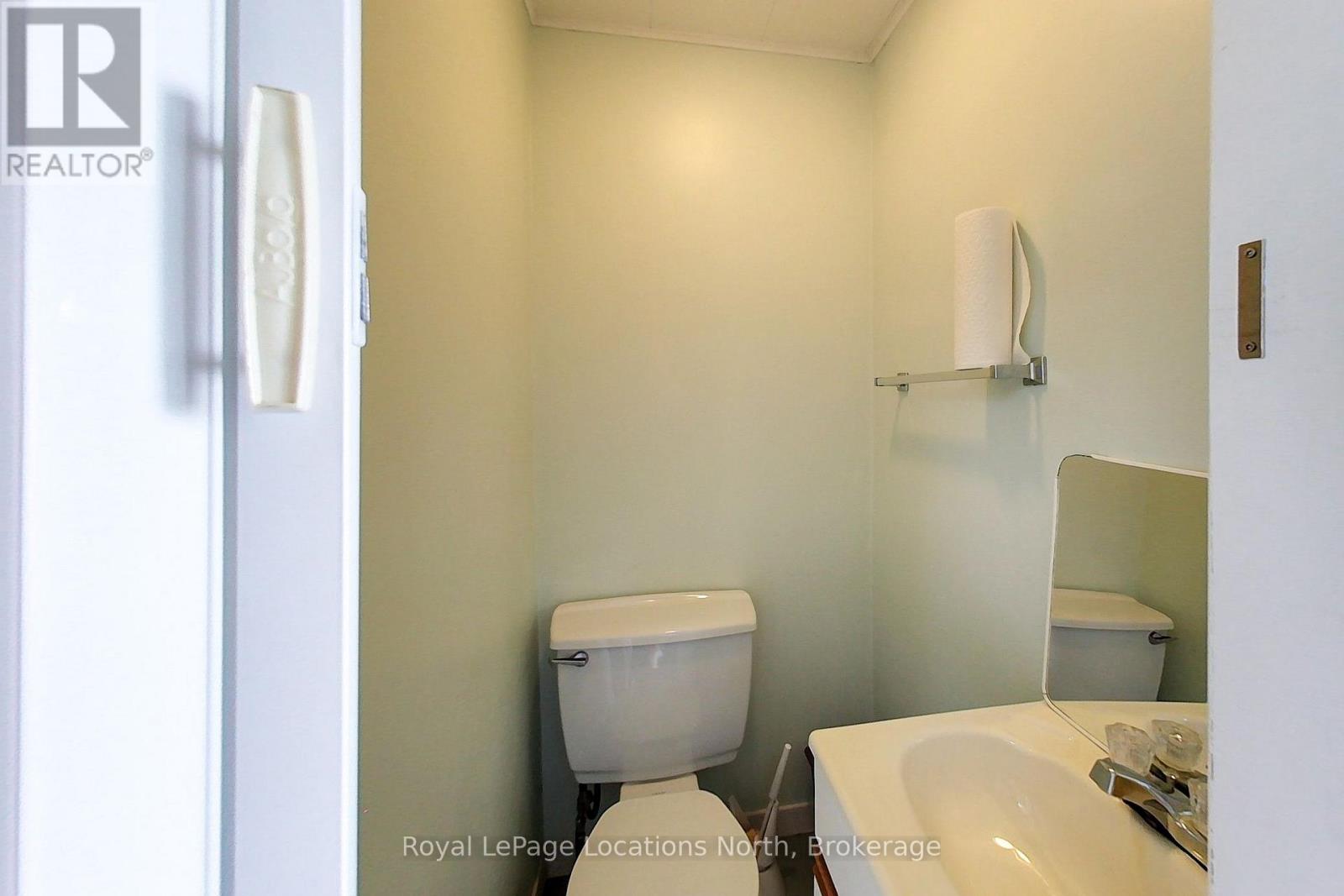 271 CEDAR AVENUE - 27