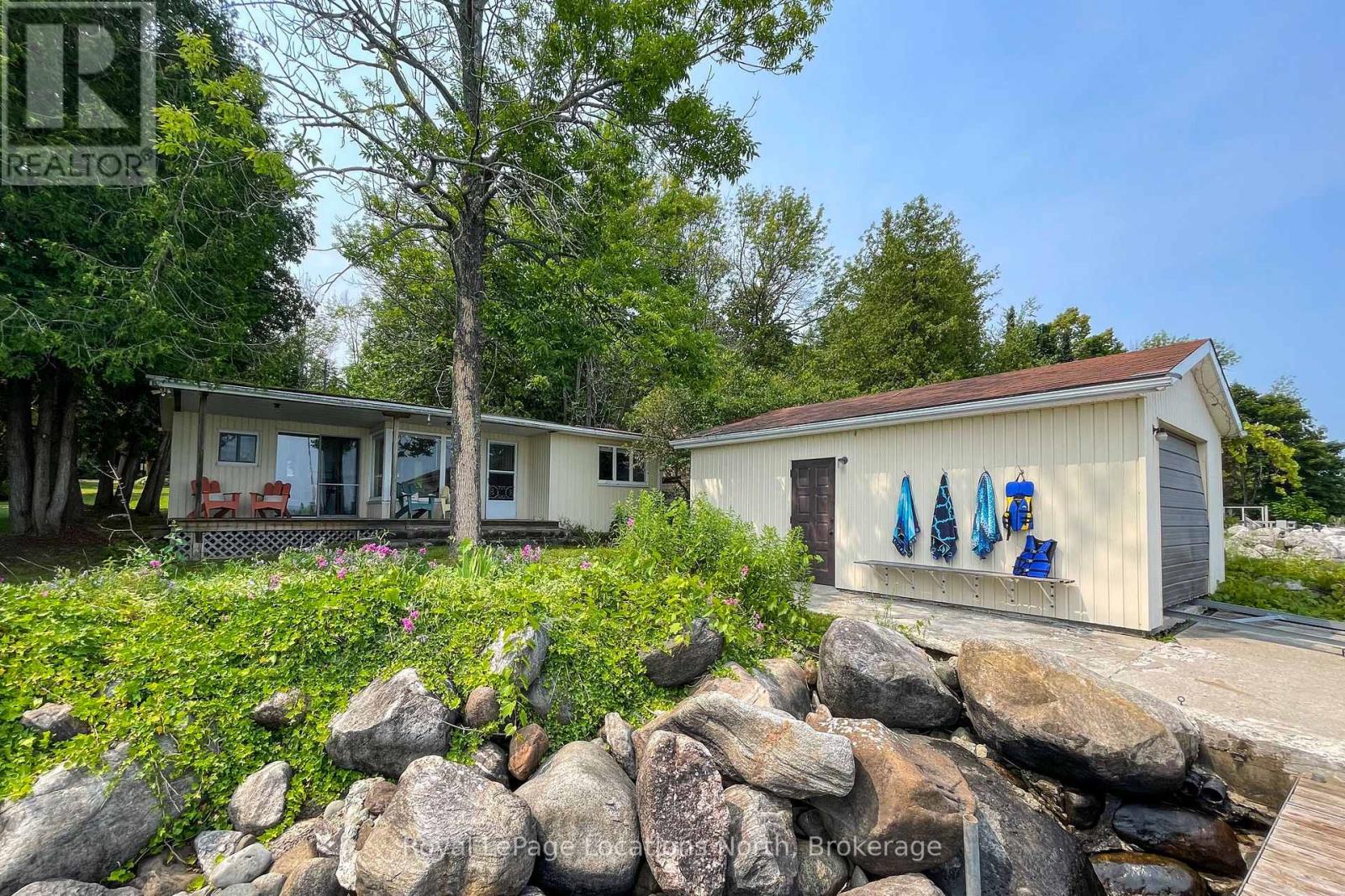 271 CEDAR AVENUE - 3