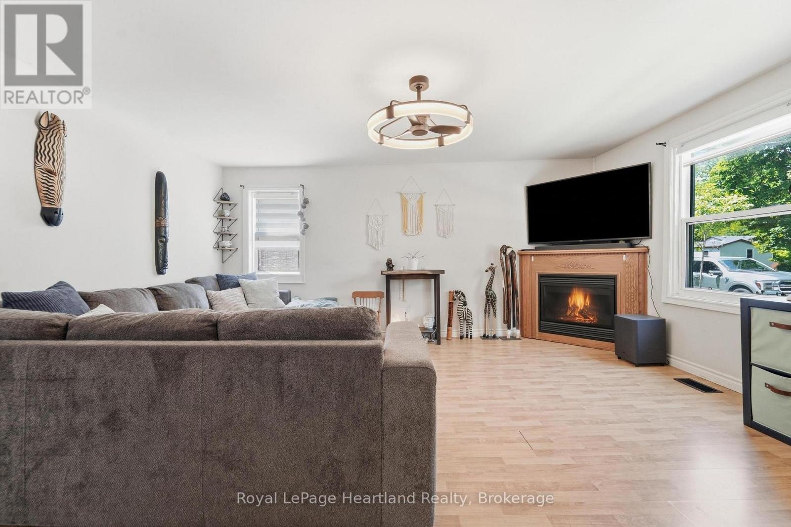 117 QUEBEC STREET - 6