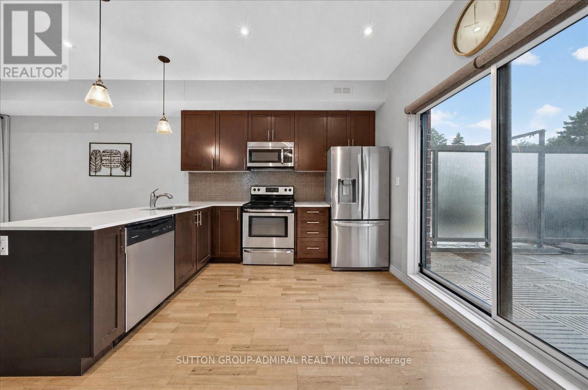 #202 2 MAXWELL STREET - 5