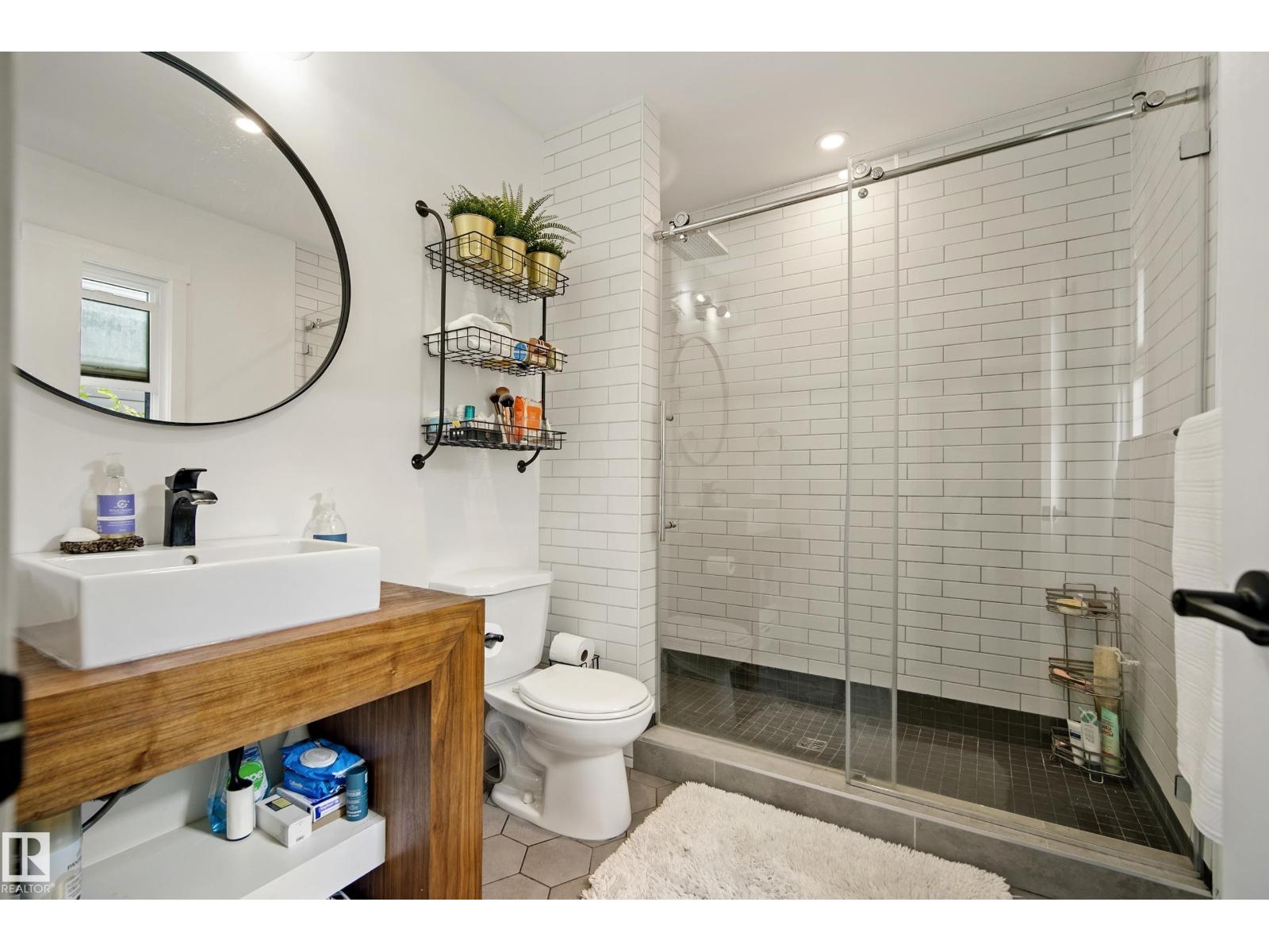 7008 91 AV NW - Image 21