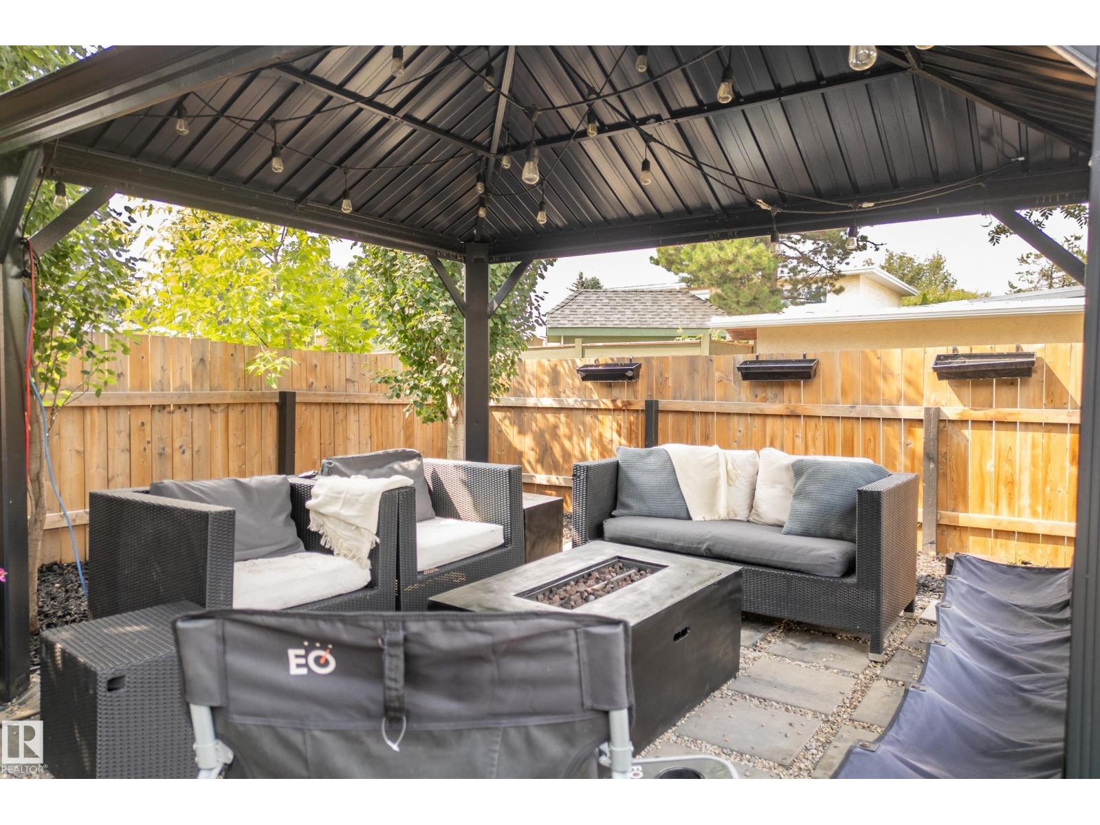 7008 91 AV NW - 39