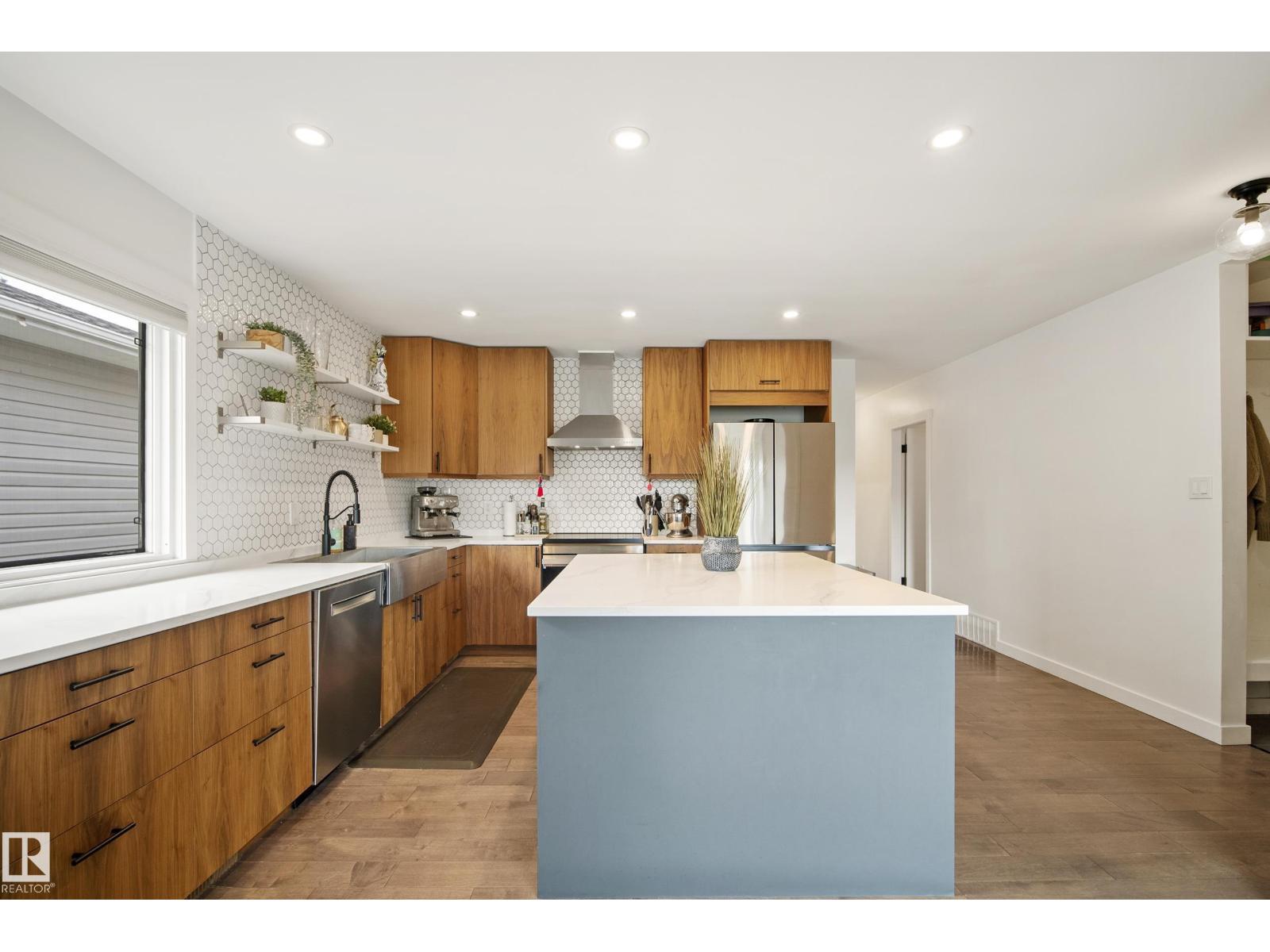 7008 91 AV NW - Image 9