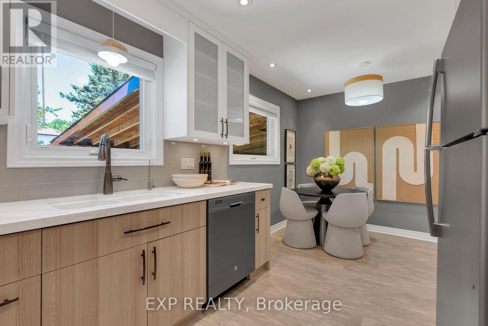 36 CLEETHORPES BOULEVARD - 11