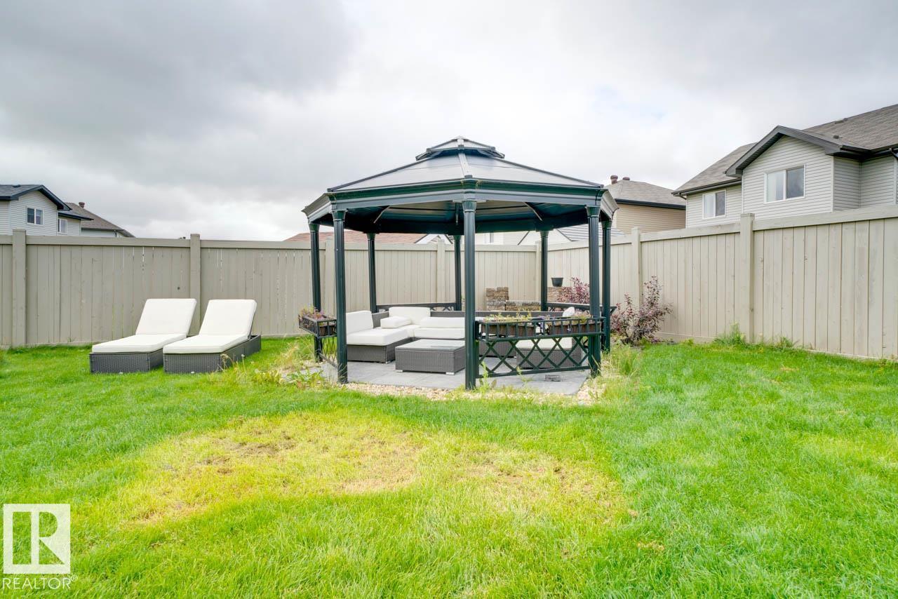 3343 21 AV NW - 39