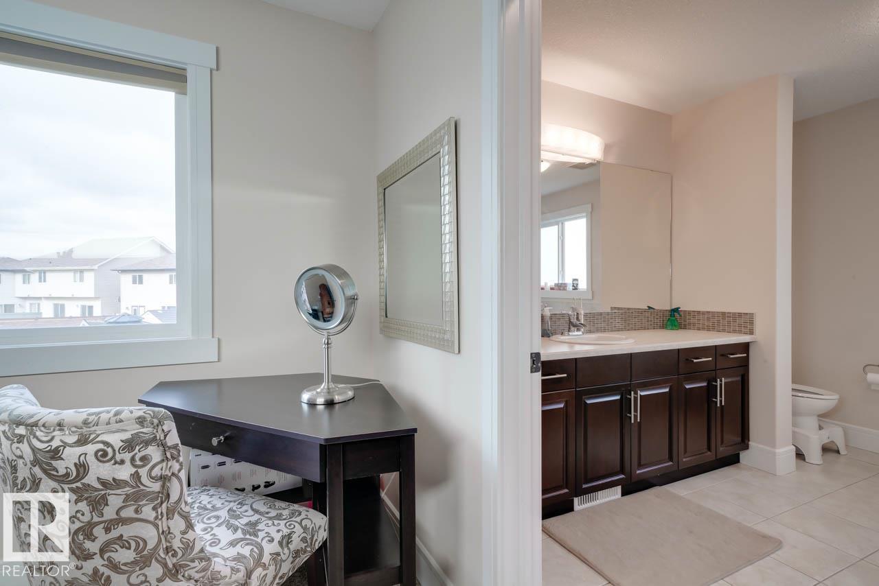3343 21 AV NW - Image 29