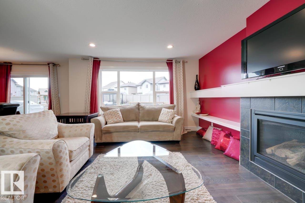 3343 21 AV NW - Image 9