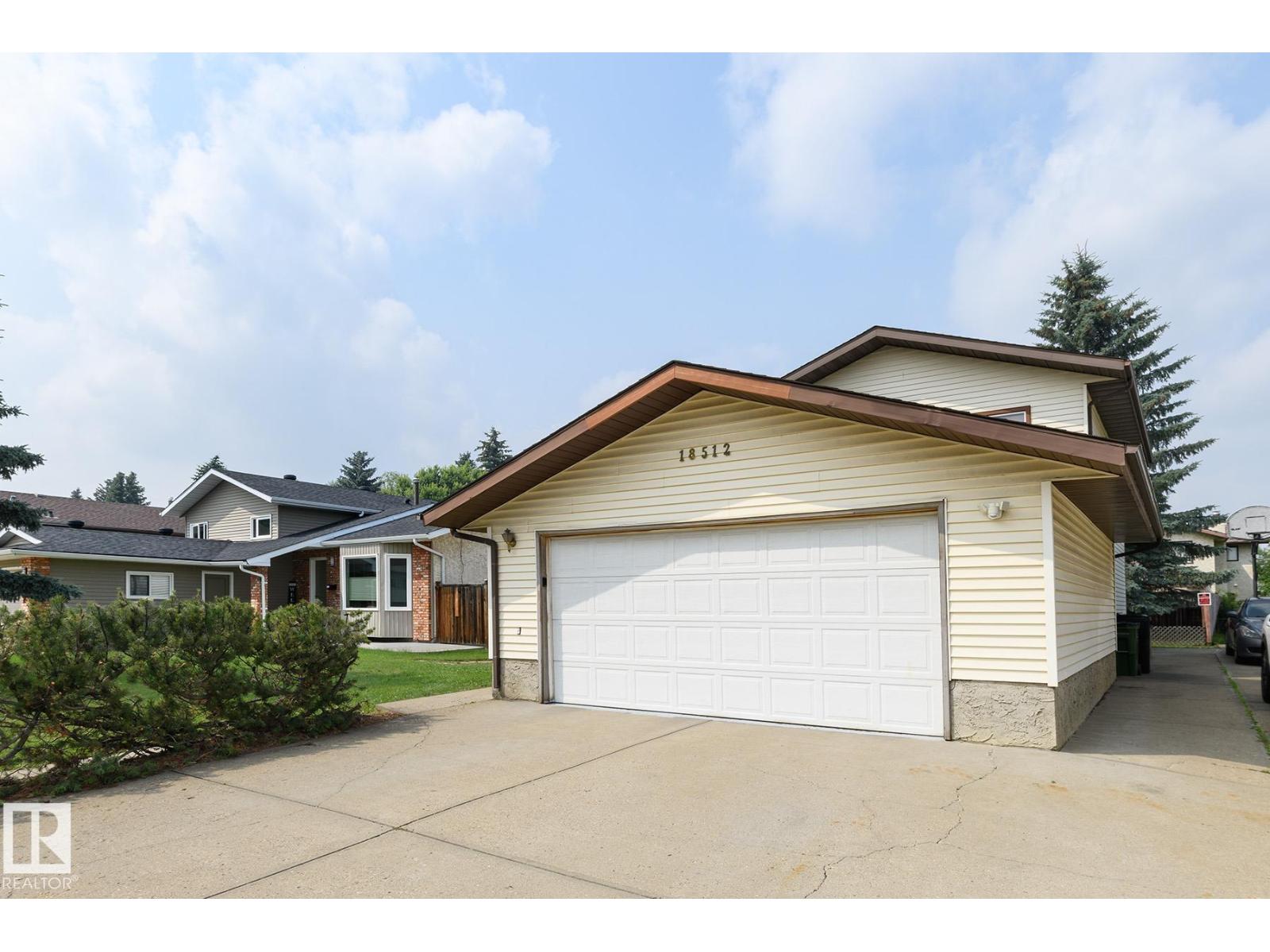 18512 98 AV NW - 33