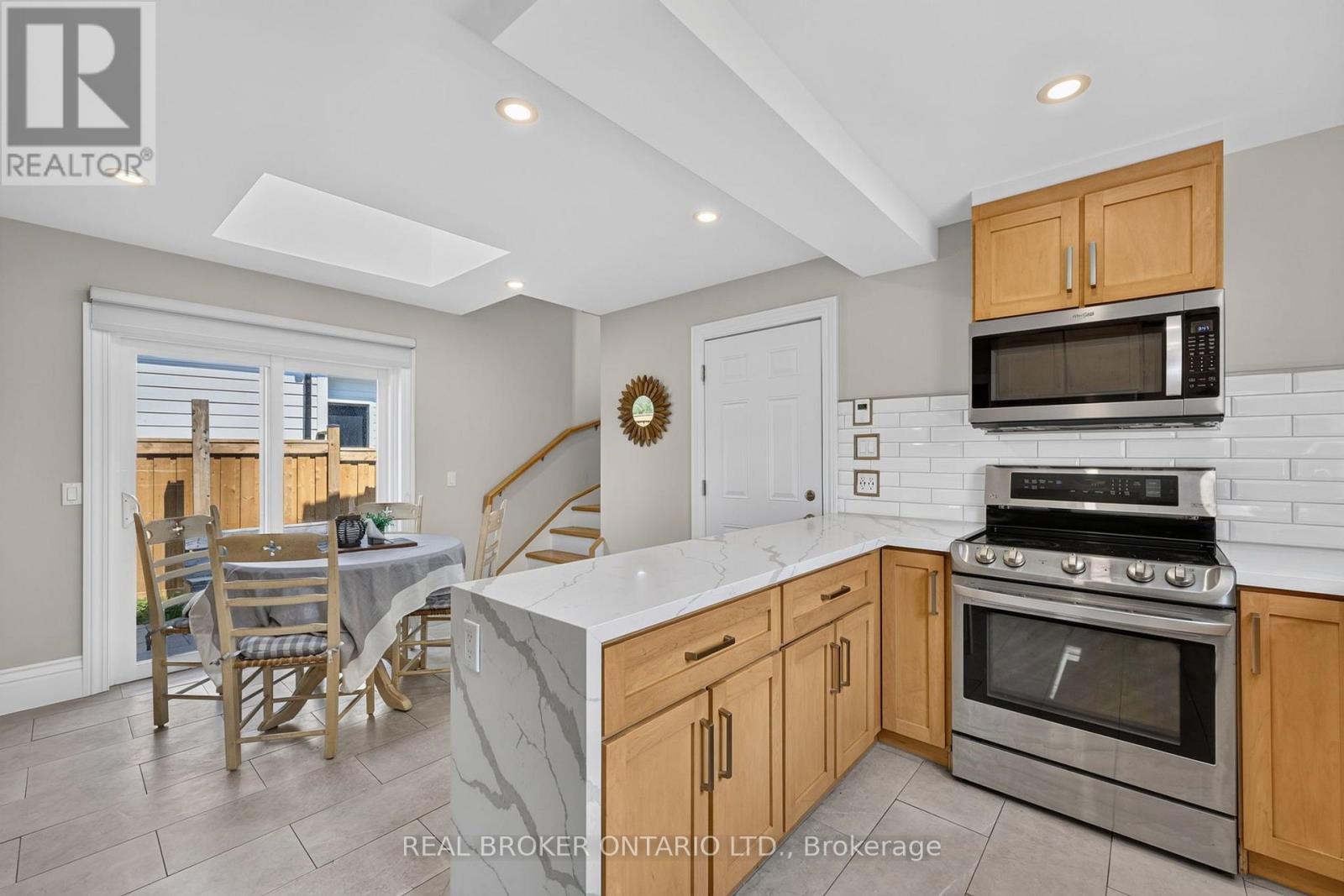 5631 MOUNT ALBERT ROAD - Image 12