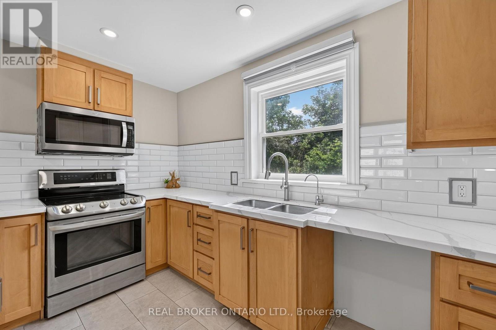 5631 MOUNT ALBERT ROAD - Image 9