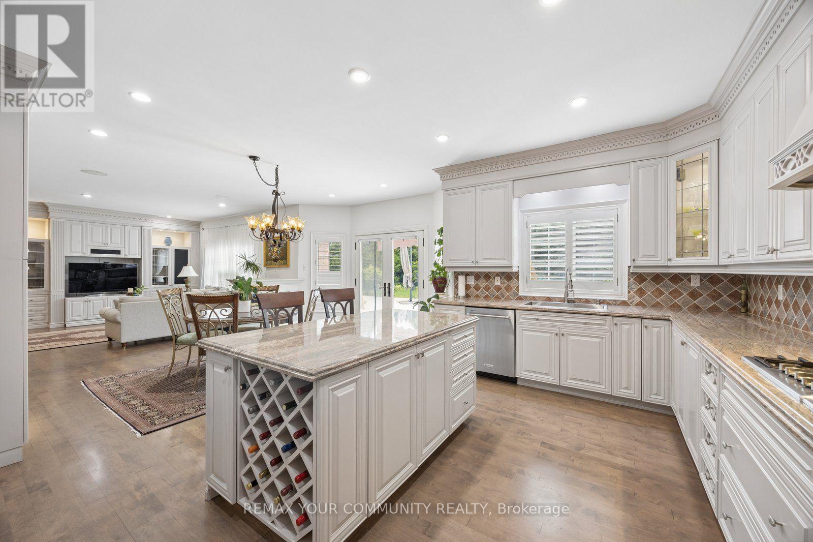 123 LAURENTIAN BOULEVARD - 12