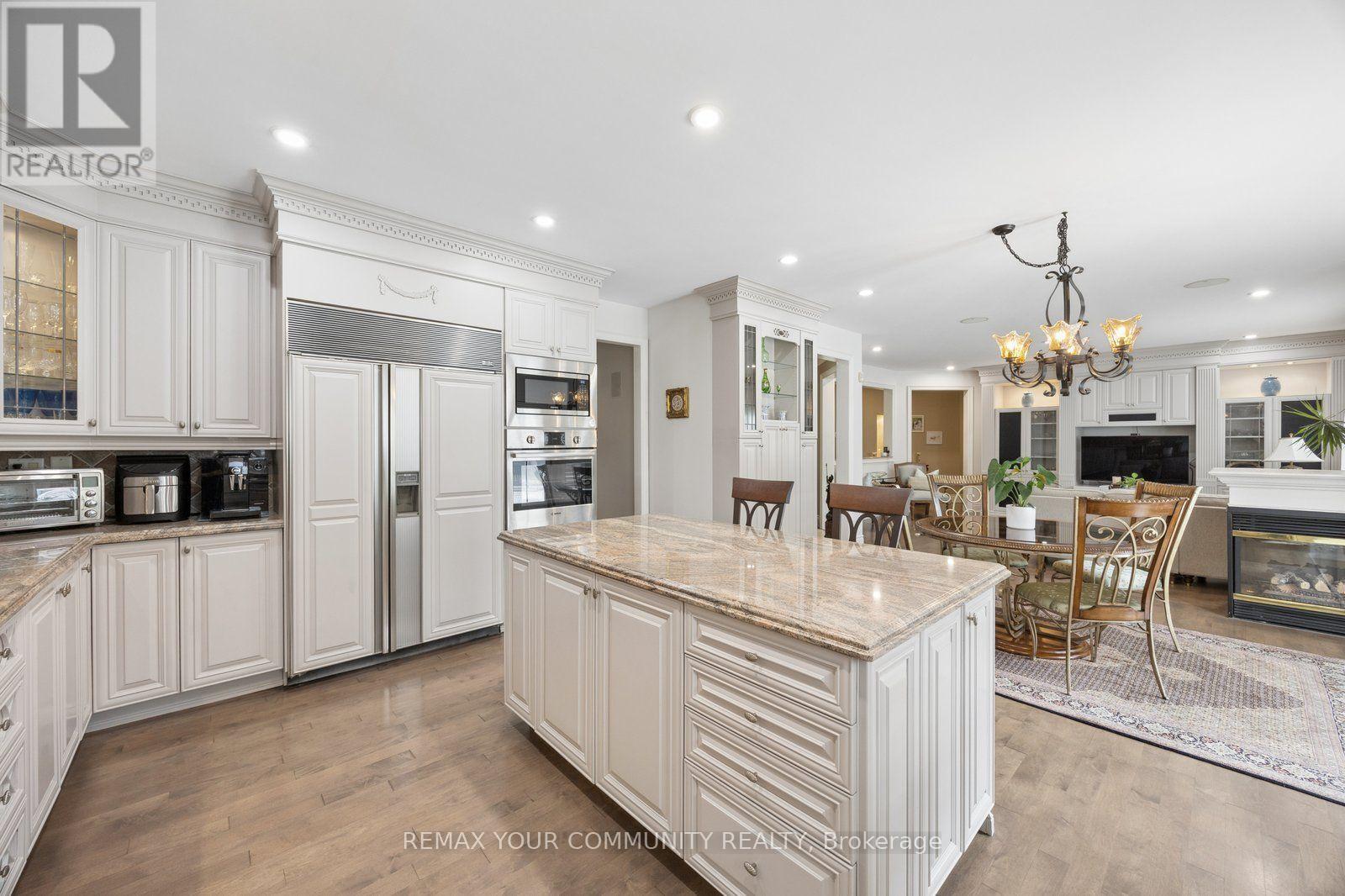 123 LAURENTIAN BOULEVARD - 13