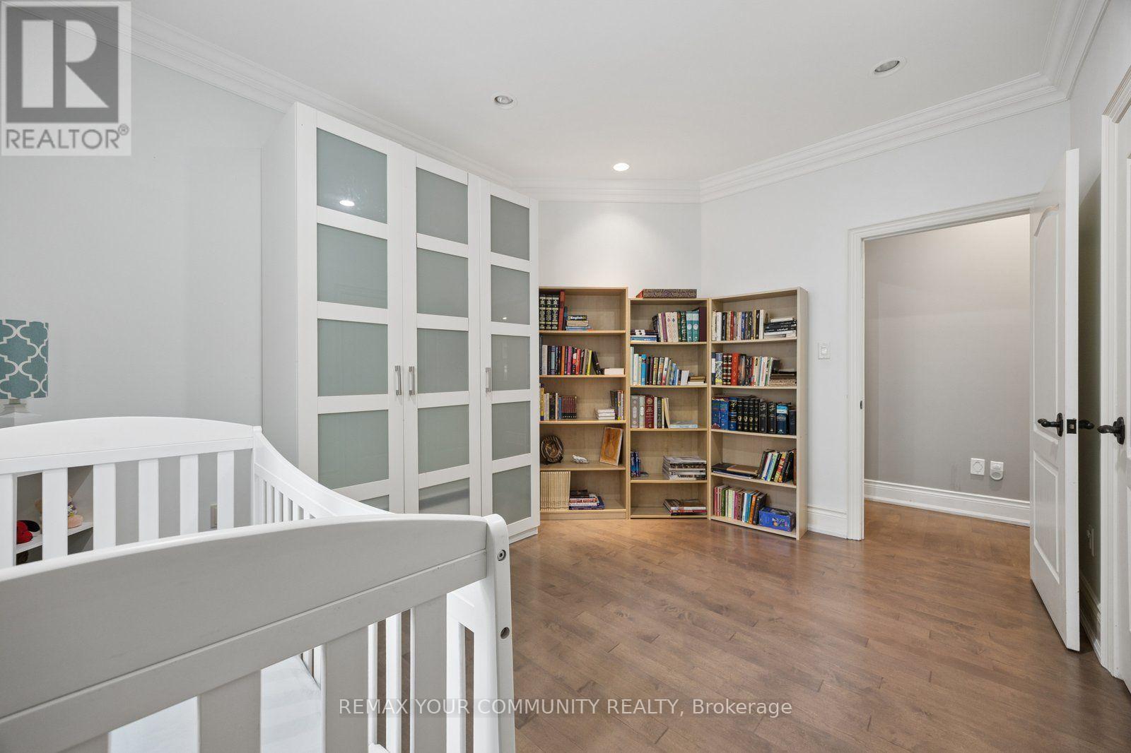 123 LAURENTIAN BOULEVARD - 33