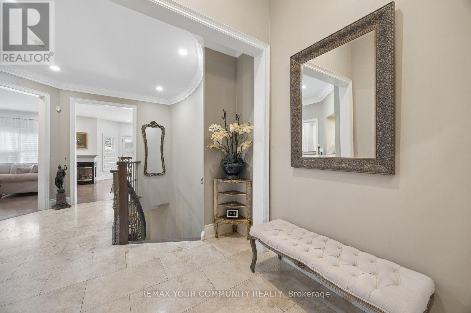123 LAURENTIAN BOULEVARD - 4