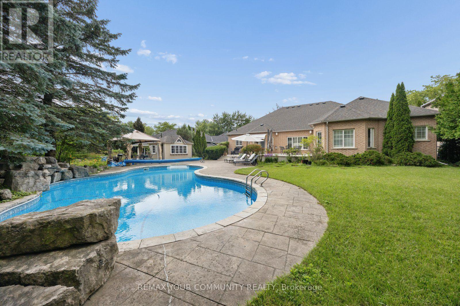 123 LAURENTIAN BOULEVARD - 48
