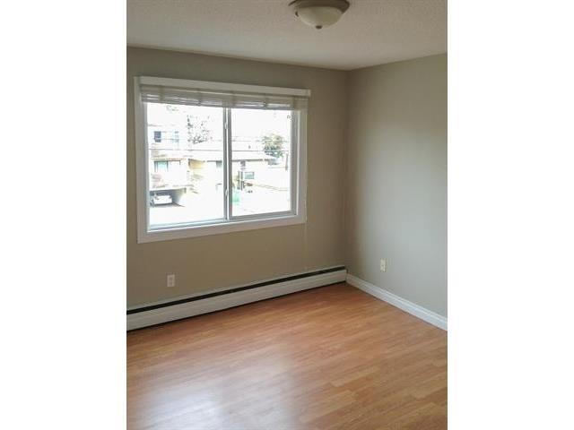 #306 10415 93 ST NW - 11
