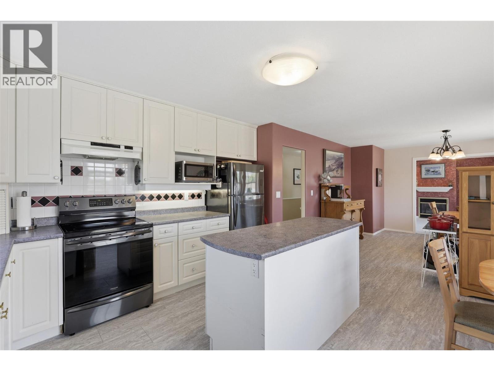 102 Pearse Place - 8