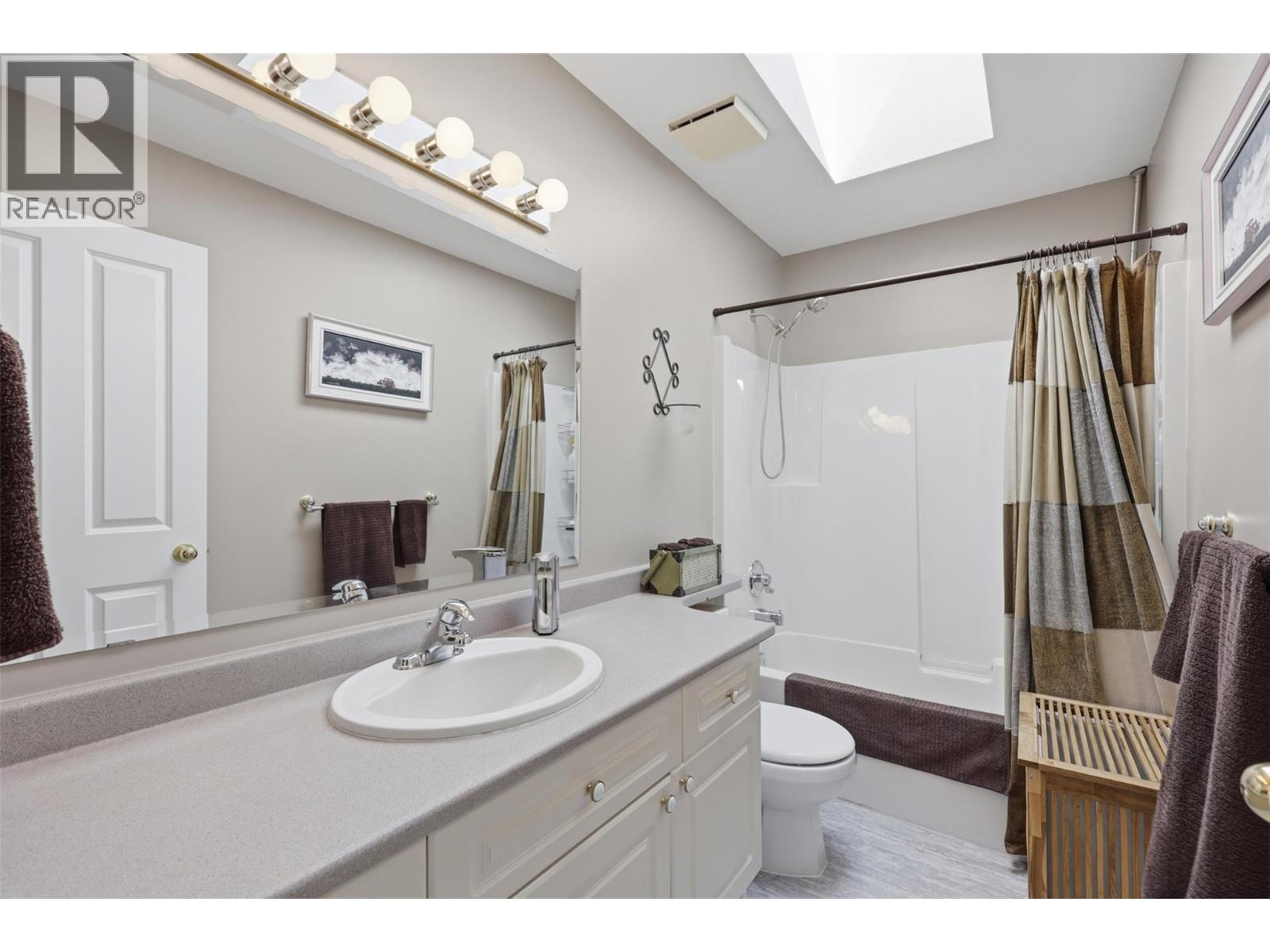 102 Pearse Place - 25