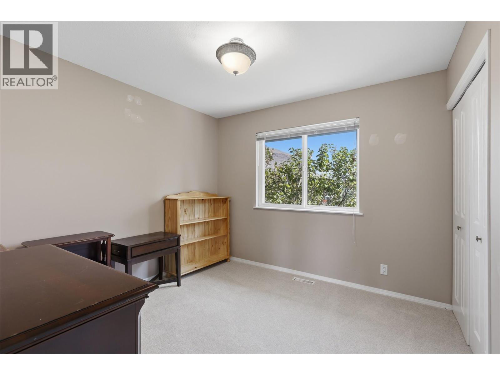 102 Pearse Place - 22