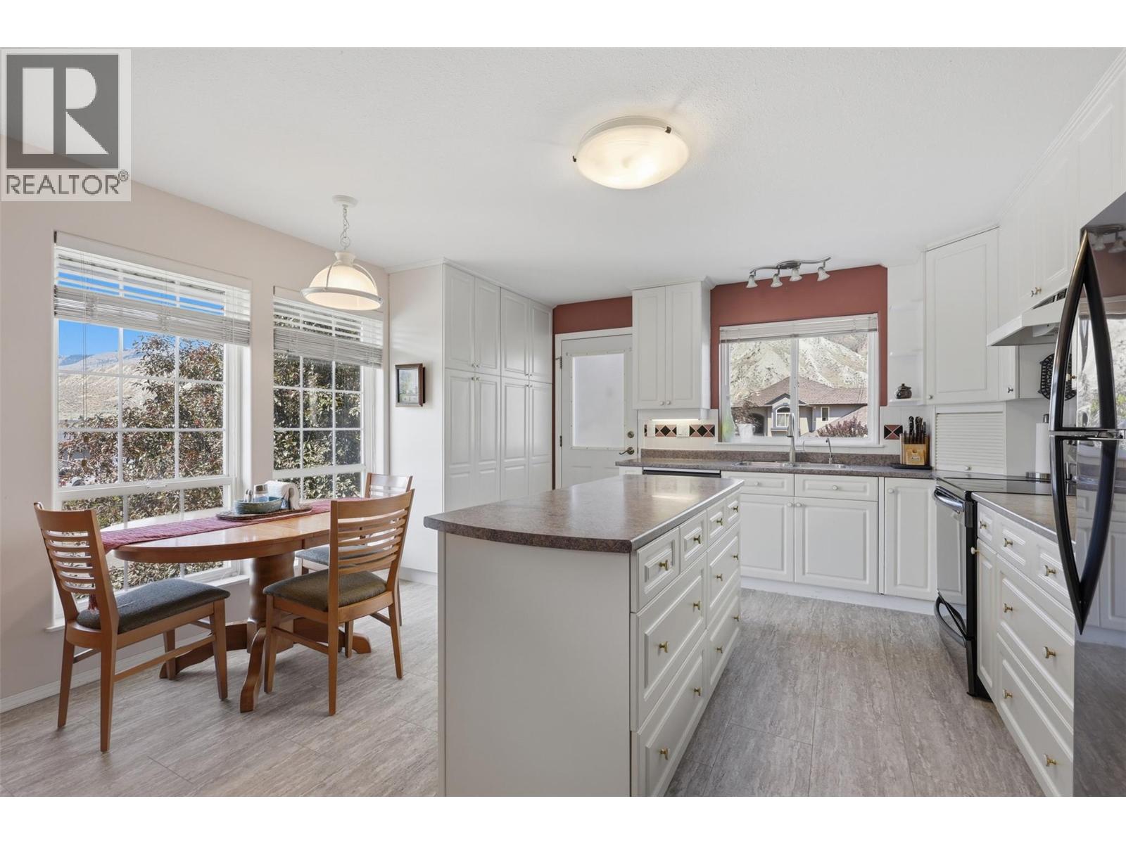 102 Pearse Place - 6